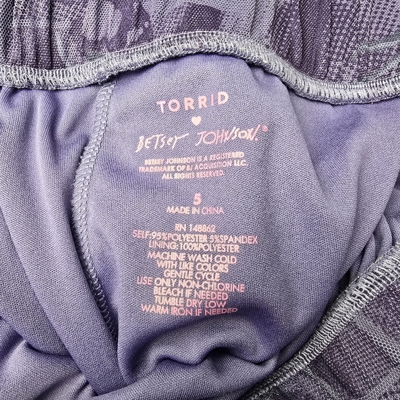 TORRID‎ Betsey Johnson Mesh Flare Pull-On Pants Purple Women Plus Size 5X - Picture 15 of 15